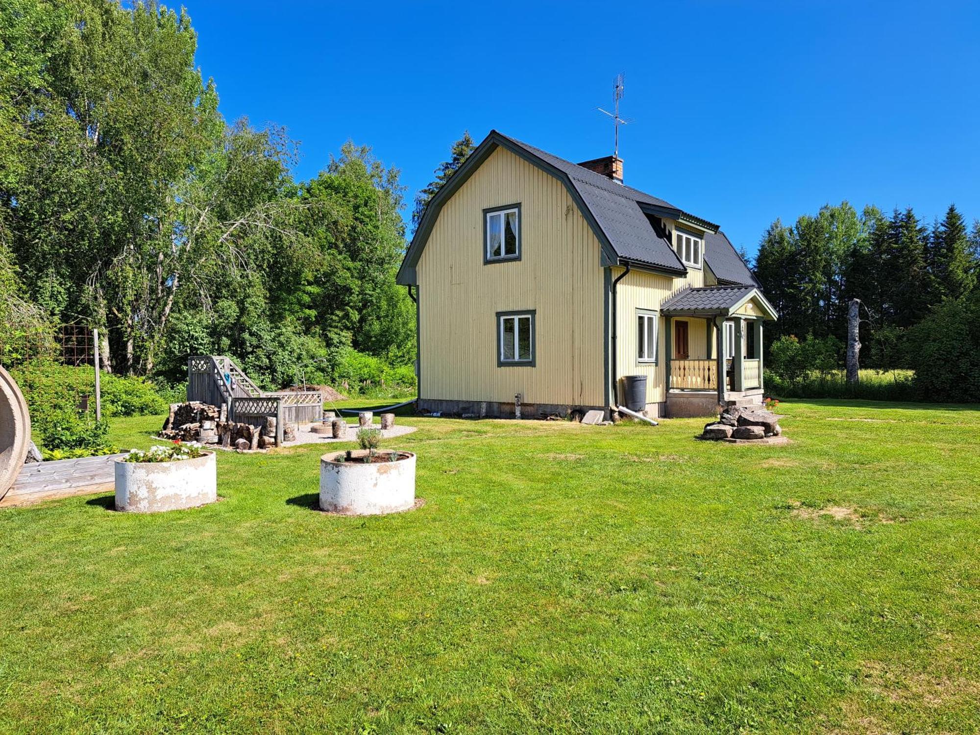 Gula Huset, Lakene Ostgard Luaran gambar
